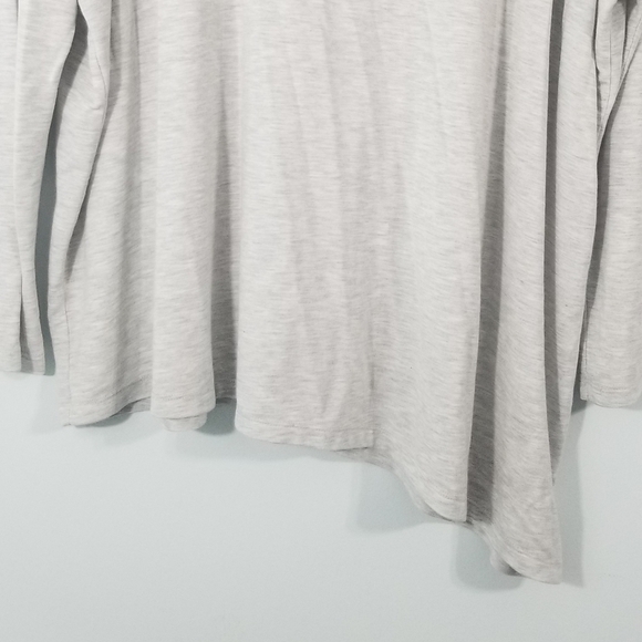 Athleta Oversized Large Long Sleeved Loungewear Top. Assymetrical Hemline. Soft! - Picture 4 of 7